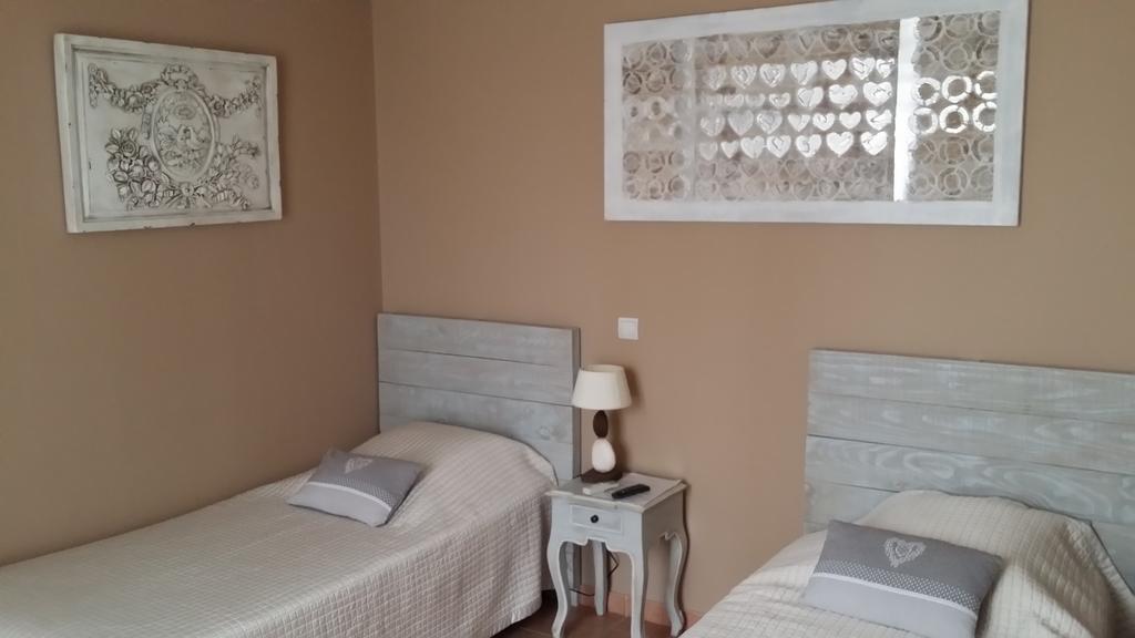 Bed and Breakfast Les Portes Du Soleil Capestang Zewnętrze zdjęcie